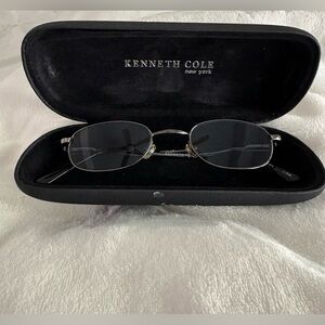 Kenneth Cole New York 90s Vintage Titanium Small Oval Sunglasses EUC